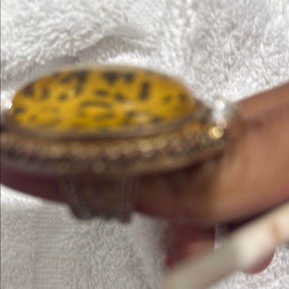 Leopard Print Gold Ring - Picture 4 of 4